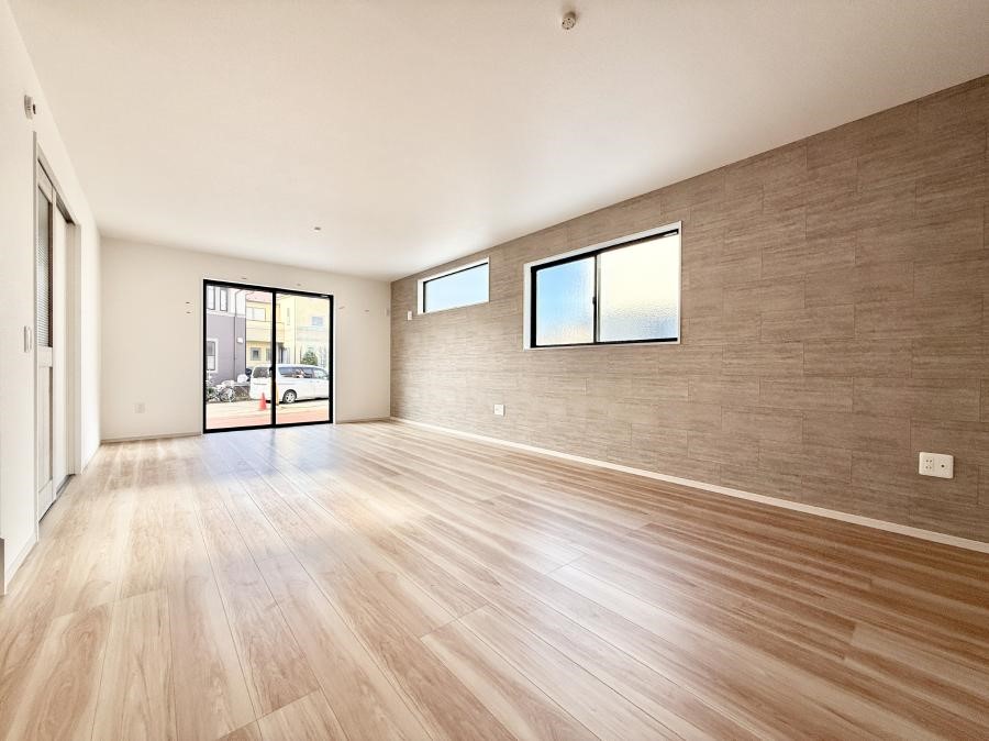 ���r���O ���������R�Ɖ�b�����܂��A�S�n�悢�ЂƂƂ�