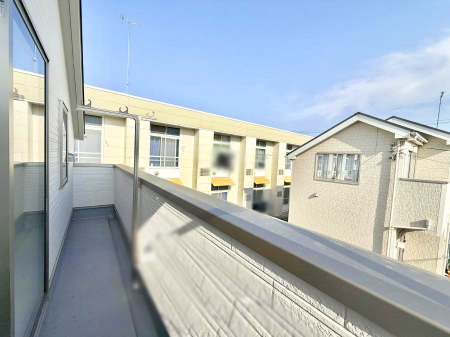 �o���R�j�[ ������ ���R��g�߂Ɋ�����A�J���I�ȃo���R�j�[