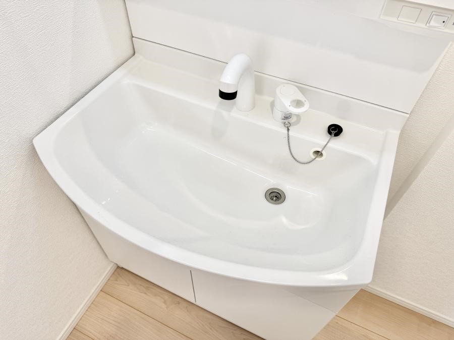 ���̑����� �ݔ����ׂ��������܂Ő􂢂₷���֗��ȃn���h�V�����[�t��