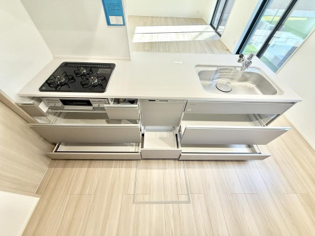 �L�b�`�� �������Ƒ����J��[�߂�A������̂���L�b�`��