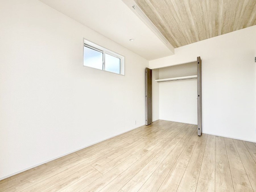 �Q�� ���������̔z�u��ʋC���̗ǂ��݌v�ŕ����̋�C�������炸�A��ɐV�N�ȋ�C������܂�