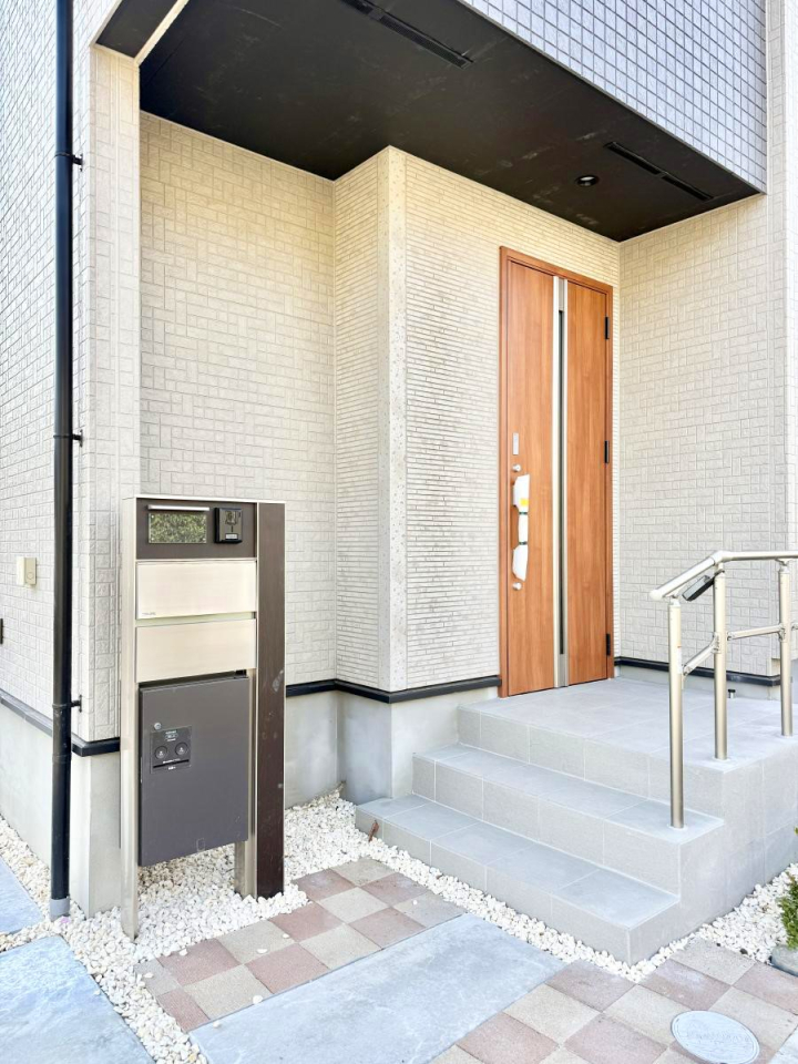 ���� �O�ρ� �V���v���Ŕ������A�Z�܂��̑���ۂ��ʂ錺�ւł�