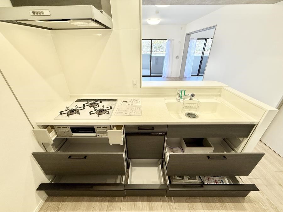 �L�b�`�� �������A�C�f�A�L����A�N���G�C�e�B�u�ȗ������