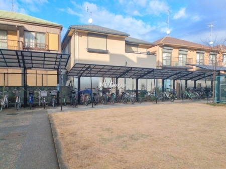 ���̑� �O�ρ��~�n���ɒ��֏���������Ă���A���]�Ԃ̗��p���X���[�Y�ł�