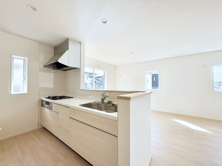 �L�b�`�� �������Ƒ����J��[�߂�A������̂���L�b�`��