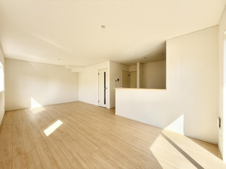 ���r���O ���������R�Ɖ�b�����܂��A�S�n�悢�ЂƂƂ�