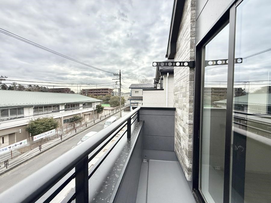 �o���R�j�[ ������ ���R��g�߂Ɋ�����A�J���I�ȃo���R�j�[