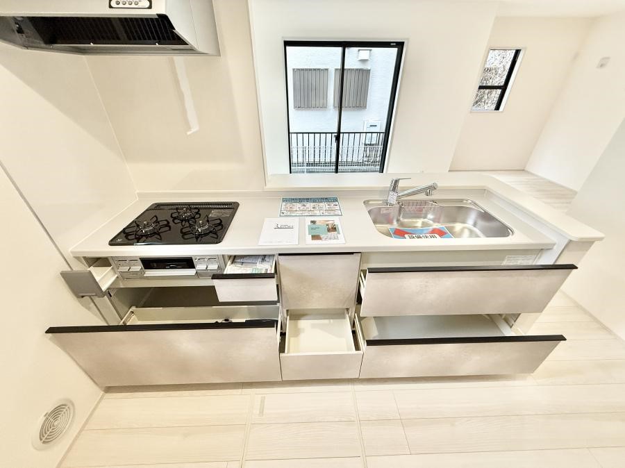 �L�b�`�� ����