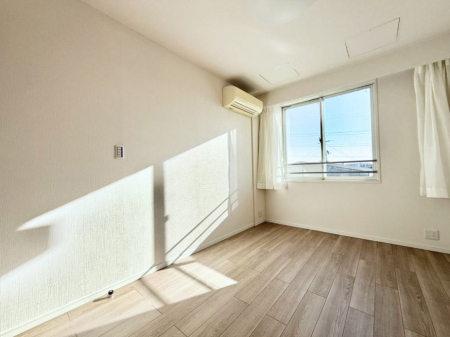 �q������ �����������̍D�݂ɍ��킹���C���e���A�𐮂��₷�����𔽉f�ł���ꏊ�ł�