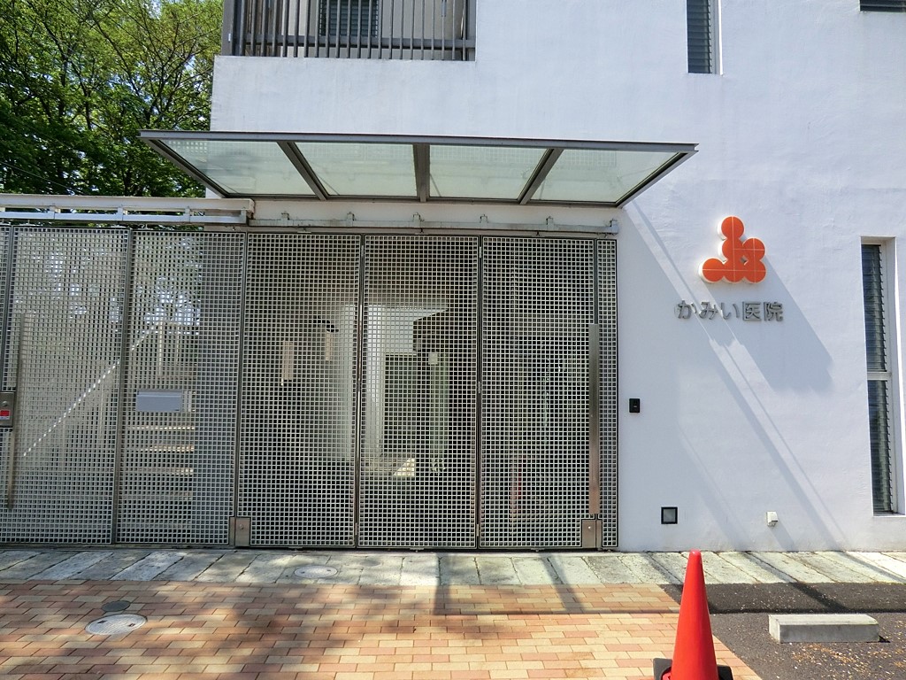 ���ӊ� �a�@ 700m ���݂���@