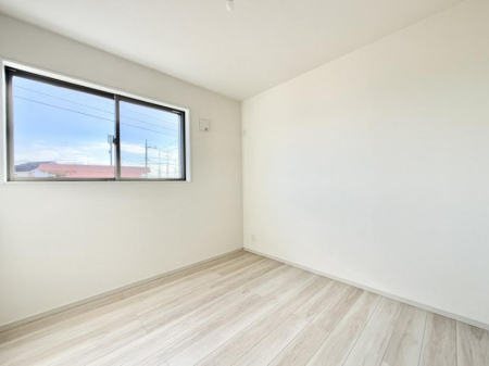 �q������ ����