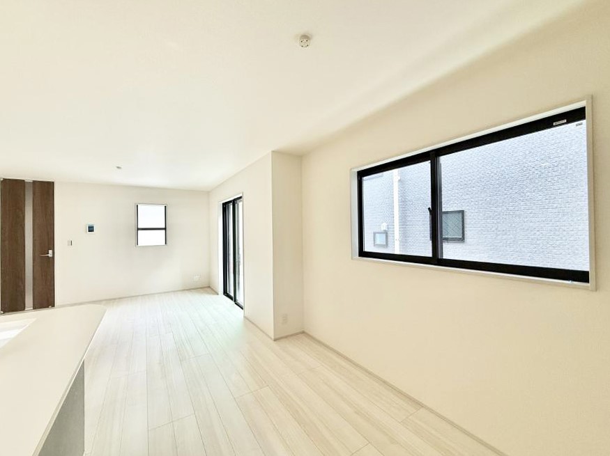 ���̑����� �������Ƒ��̏Ί炪���ӂ��A���났�̋��