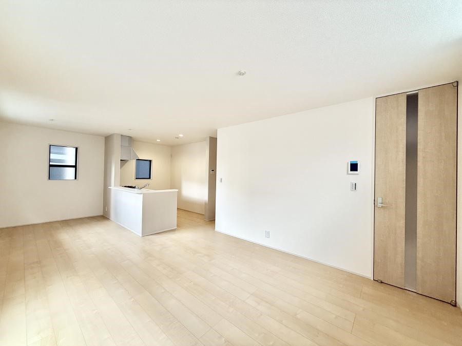 ���r���O ���������S�n�̂����A���z�̃��r���O