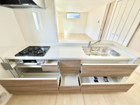 �L�b�`�� �������Ƒ����J��[�߂�A������̂���L�b�`��