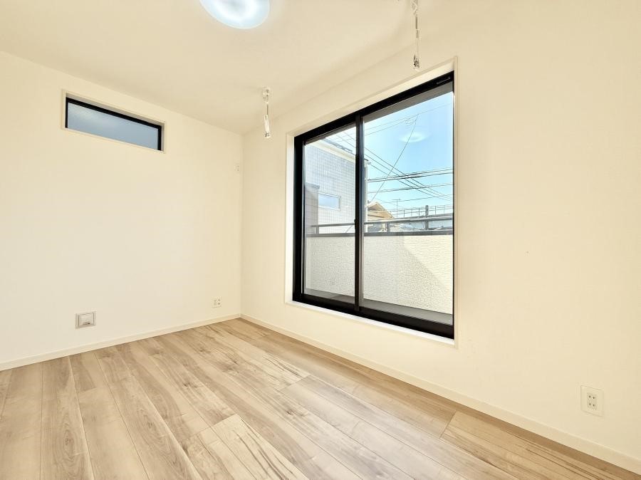 ���̑����� �������D��ŉ��₩�Ȏ��Ԃ��������