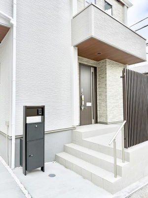 ���� �O�ρ� �V���v���Ŕ������A�Z�܂��̑���ۂ��ʂ錺�ւł�