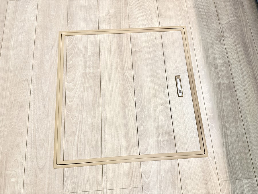 ���̑����� �ݔ����B�ꂽ���[�X�y�[�X�ŉƑS�̂��X�b�L��