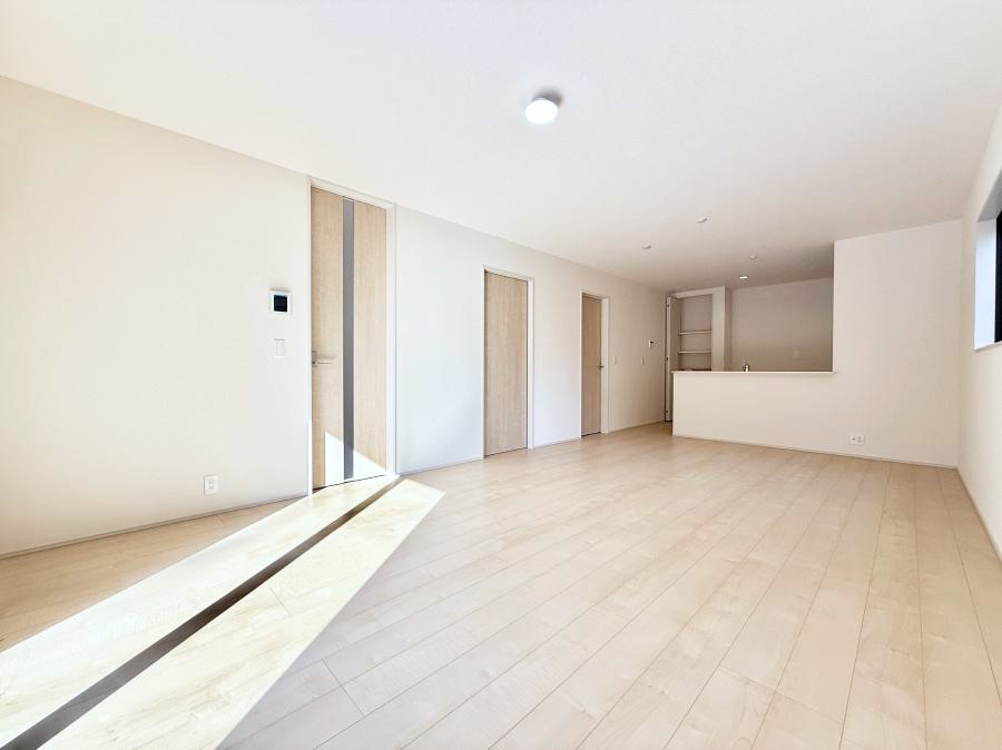 ���r���O ���������S�n�̂����A���z�̃��r���O