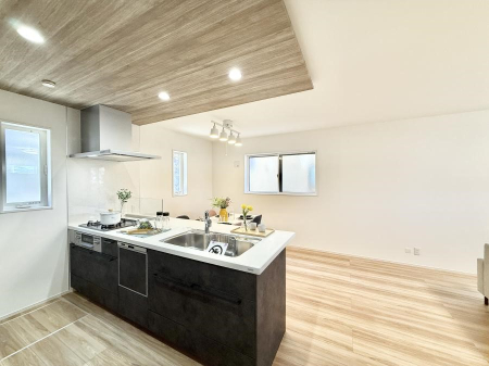 �L�b�`�� �����������������Ɗy�����Ȃ�A���K�ȃL�b�`�����