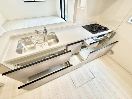 �L�b�`�� �������Ƒ����J��[�߂�A������̂���L�b�`��