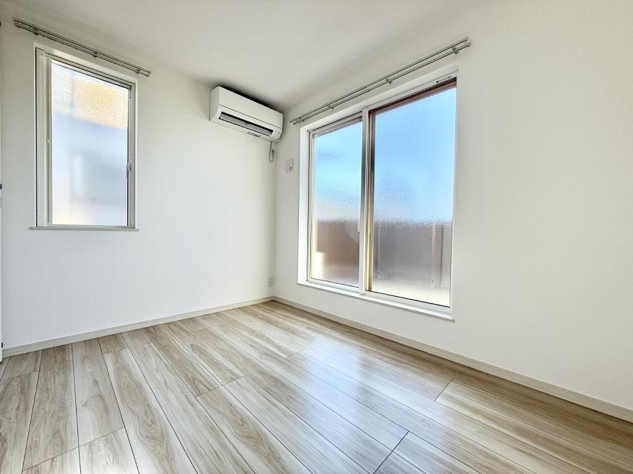 �q������ �������v���C�x�[�g��ԂƂ��ĐÂ��ŗ�������������񋟂��Ă���܂�