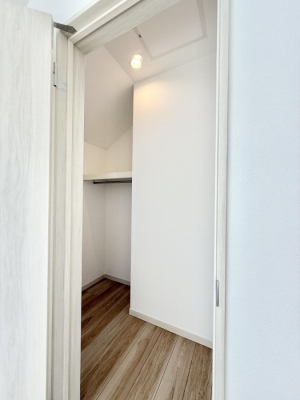 ���[ ����