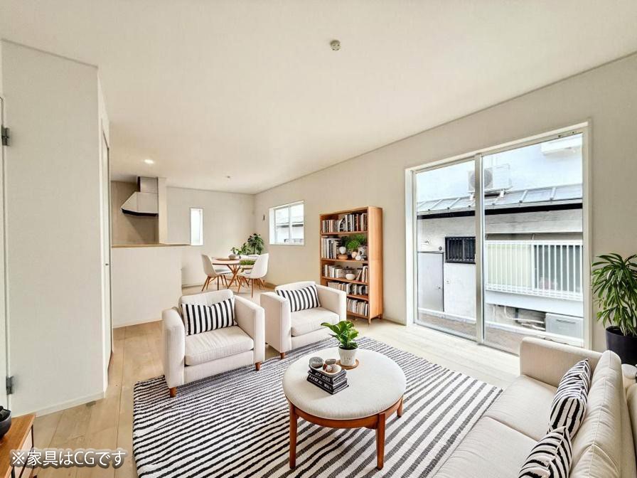 ���r���O ���������났�ƏΊ炪�W�܂�A�S���܂郊�r���O