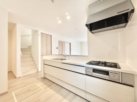 �L�b�`�� �����������������Ɗy�����Ȃ�A���K�ȃL�b�`�����