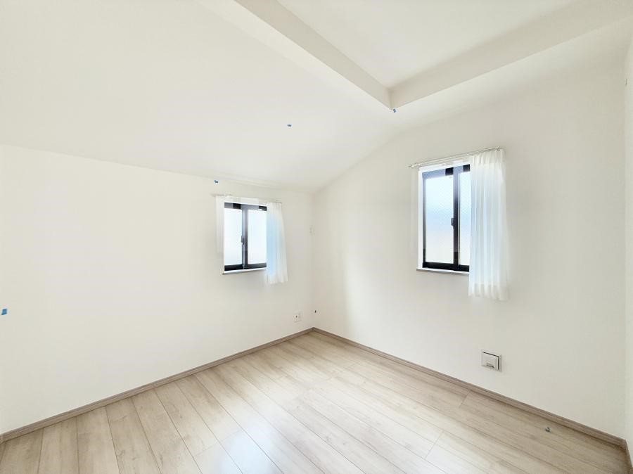 �Q�� ���������̔z�u��ʋC���̗ǂ��݌v�ŕ����̋�C�������炸�A��ɐV�N�ȋ�C������܂�