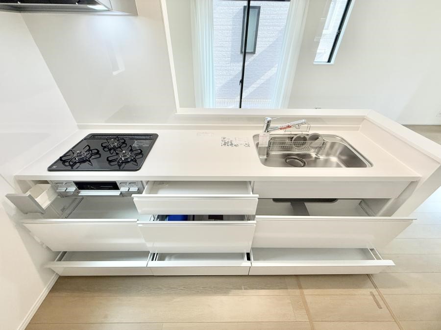 �L�b�`�� �������Ƒ����J��[�߂�A������̂���L�b�`��