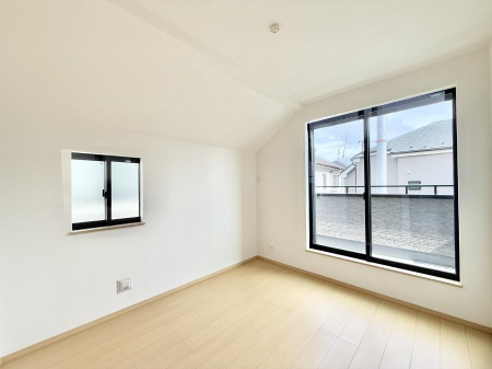 �Q�� ���������̔z�u��ʋC���̗ǂ��݌v�ŕ����̋�C�������炸�A��ɐV�N�ȋ�C������܂�