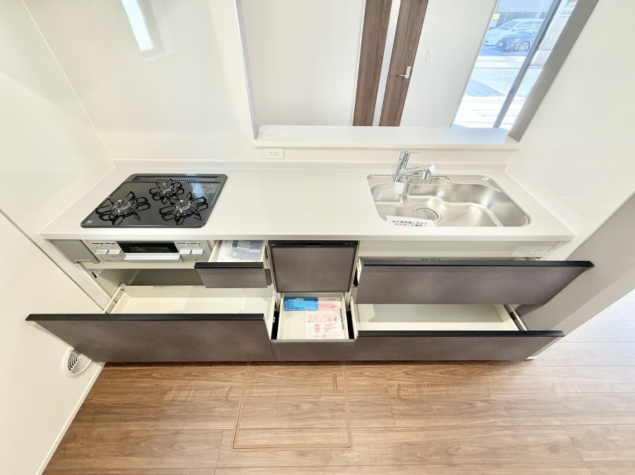 �L�b�`�� �����������������Ɗy�����Ȃ�A���K�ȃL�b�`�����