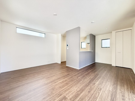 ���r���O ���������S�n�̂����A���z�̃��r���O