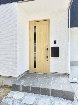 ���� �O�ρ� �V���v���Ŕ������A�Z�܂��̑���ۂ��ʂ錺�ւł�