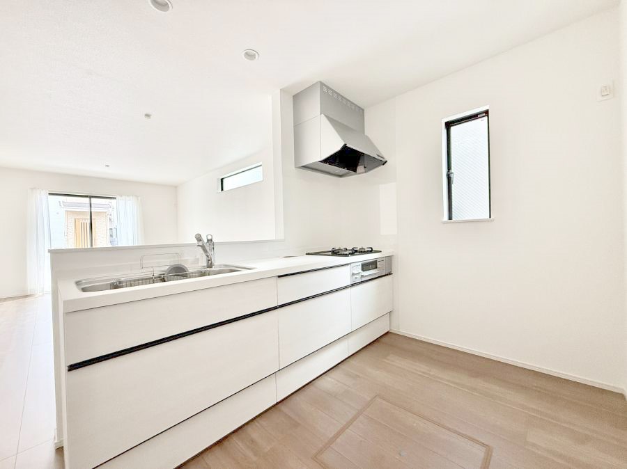 �L�b�`�� ���������y���݂ƐH�ׂ�K����͂���L�b�`��