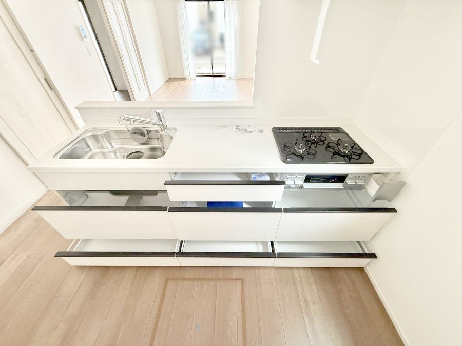 �L�b�`�� �����������������Ɗy�����Ȃ�A���K�ȃL�b�`�����