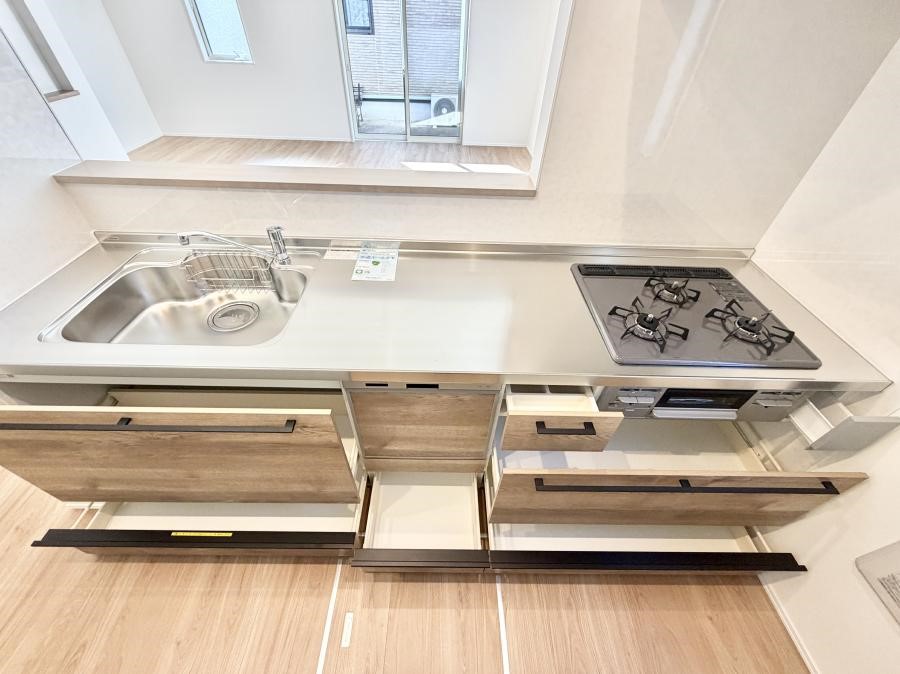 �L�b�`�� �����������������Ɗy�����Ȃ�A���K�ȃL�b�`�����