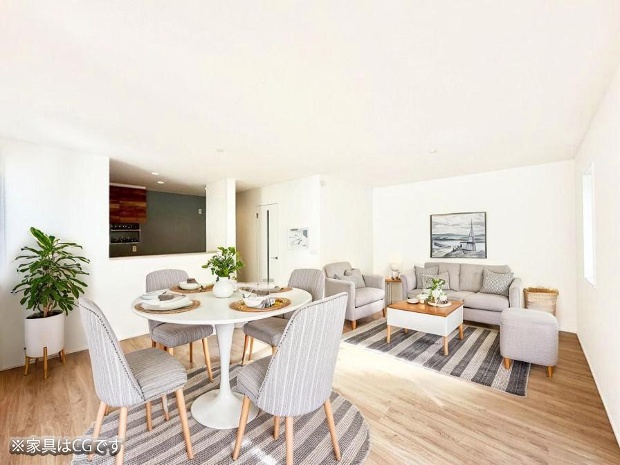 ���r���O ���������났�ƏΊ炪�W�܂�A�S���܂郊�r���O