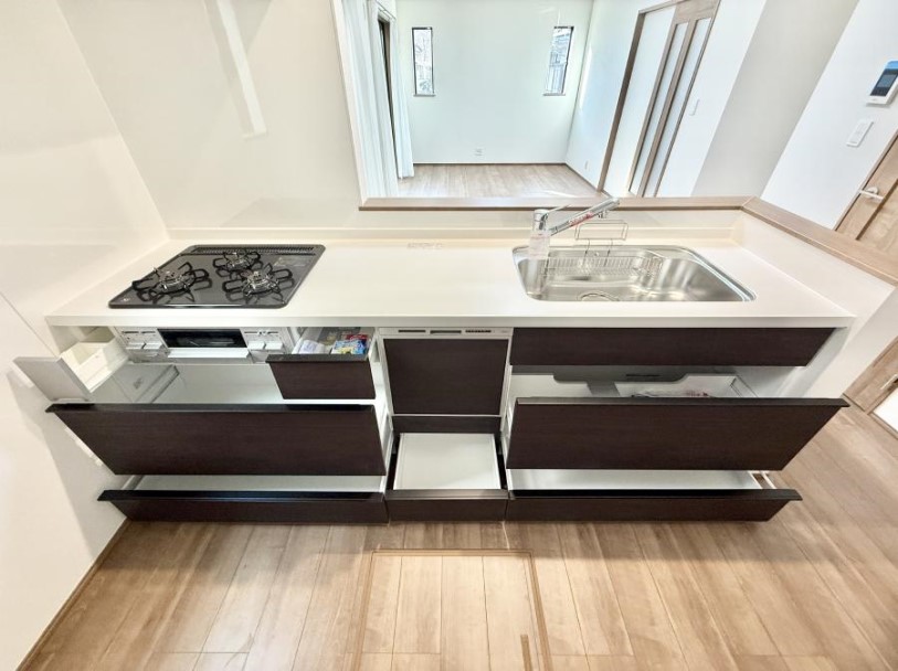 �L�b�`�� �������Ƒ����J��[�߂�A������̂���L�b�`��