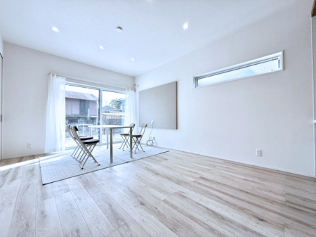 ���̑����� �������Ƒ��̏Ί炪���ӂ��A���났�̋��