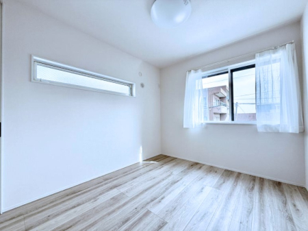 �q������ �������v���C�x�[�g��ԂƂ��ĐÂ��ŗ�������������񋟂��Ă���܂�