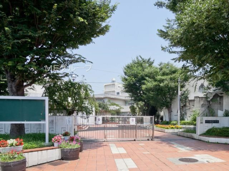 ���ӊ� ���w�Z 1600m ���l�s���������w�Z