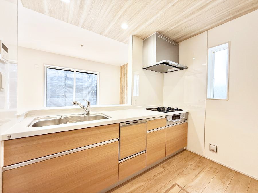 �L�b�`�� �������Ƒ��ƂȂ���A�R�~���j�P�[�V�����̏�