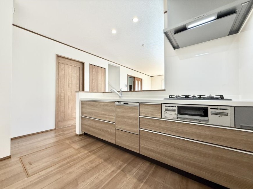 �L�b�`�� �������Ƒ����J��[�߂�A������̂���L�b�`��