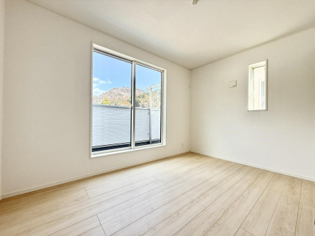 ���̑����� �������D��ŉ��₩�Ȏ��Ԃ��������