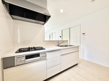 �L�b�`�� �������V���v���Ŕ������S�n�悢���Ԃ𐶂ރL�b�`�����