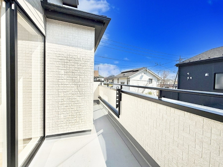 �o���R�j�[ ������ �G�߂̈ڂ낢����������J���I�ȋ�Ԃł�