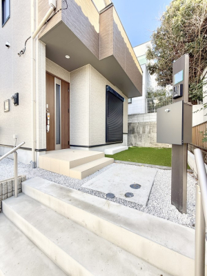 ���� �O�ρ� �V���v���Ŕ������A�Z�܂��̑���ۂ��ʂ錺�ւł�