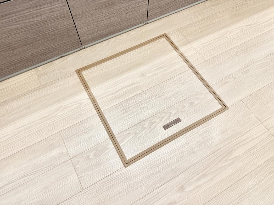 ���̑����� �ݔ����B�ꂽ���[�X�y�[�X�ŉƑS�̂��X�b�L��