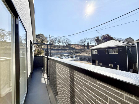 �o���R�j�[ ������ �G�߂̈ڂ낢����������J���I�ȋ�Ԃł�